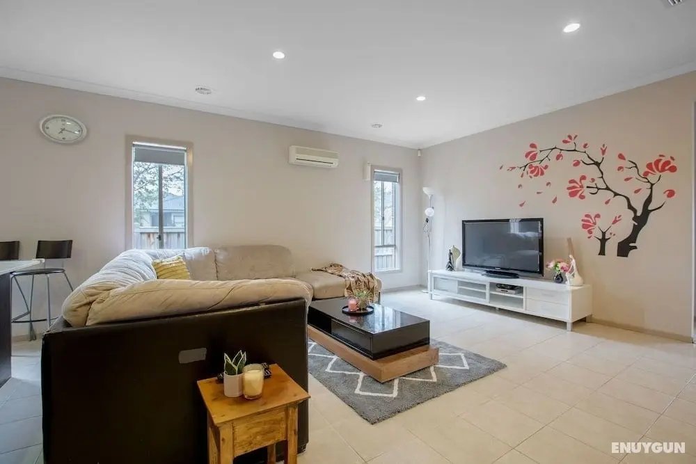 Gorgeous 4BR Home in Point Cook - Öne Çıkan Resim
