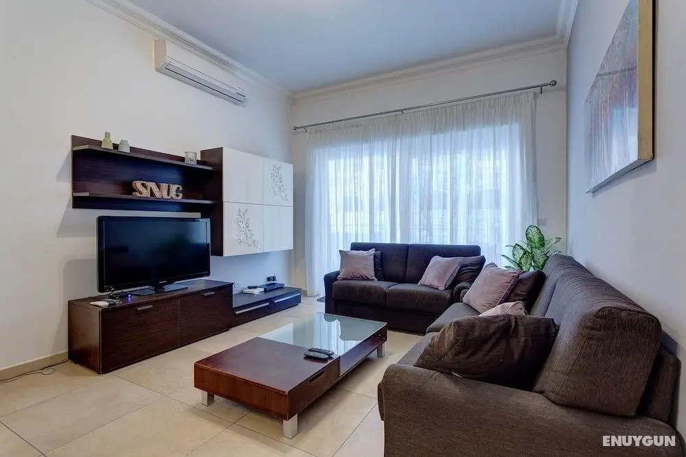 Gorgeous Apartment With Terrace in Fort Cambridge, Pool - Öne Çıkan Resim