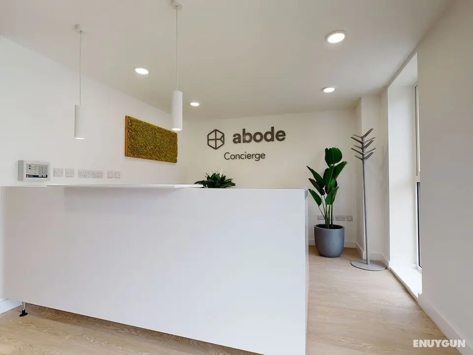Gorgeous Studios - NEWCASTLE UNDER LYME - Lobi