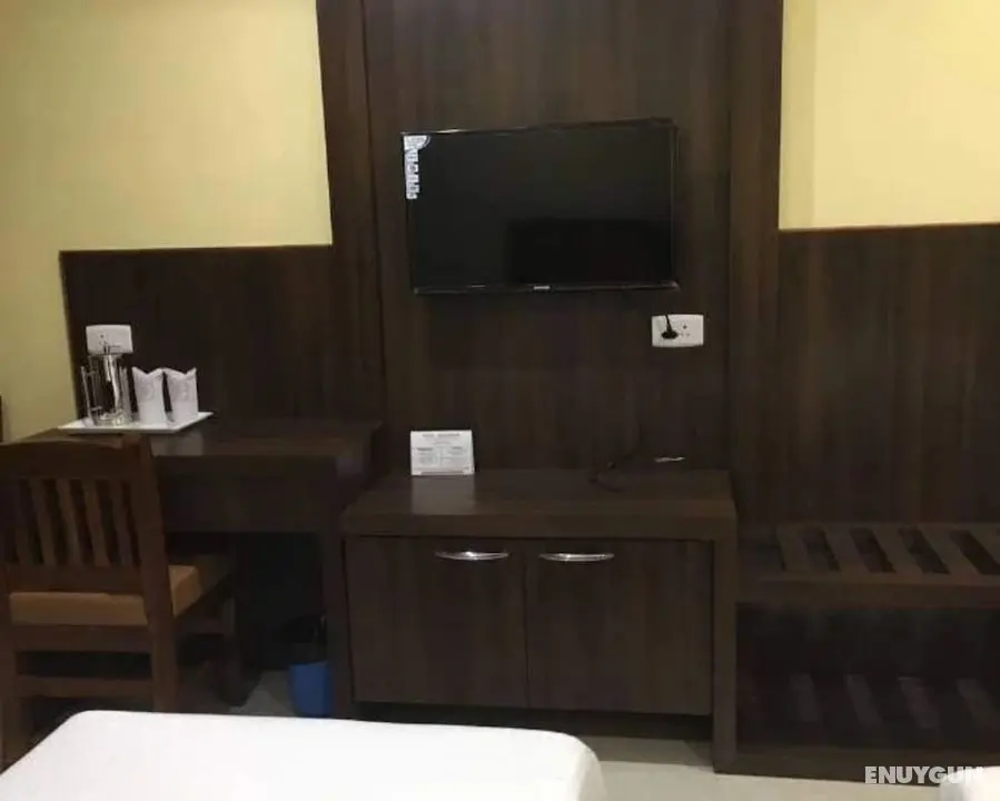 Goroomgo Aashiyana Guwahati - Oda