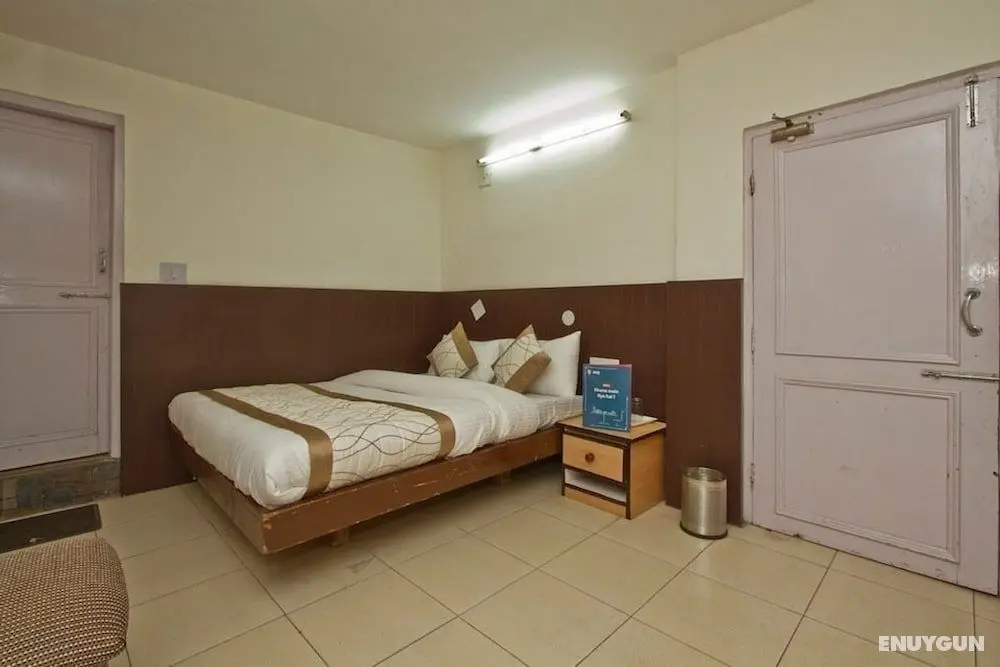 Goroomgo Elena Aastha Regency Manali - Oda
