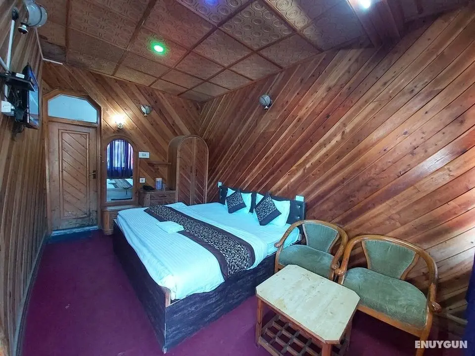 Goroomgo Lake View Mall Road Nainital - Öne Çıkan Resim