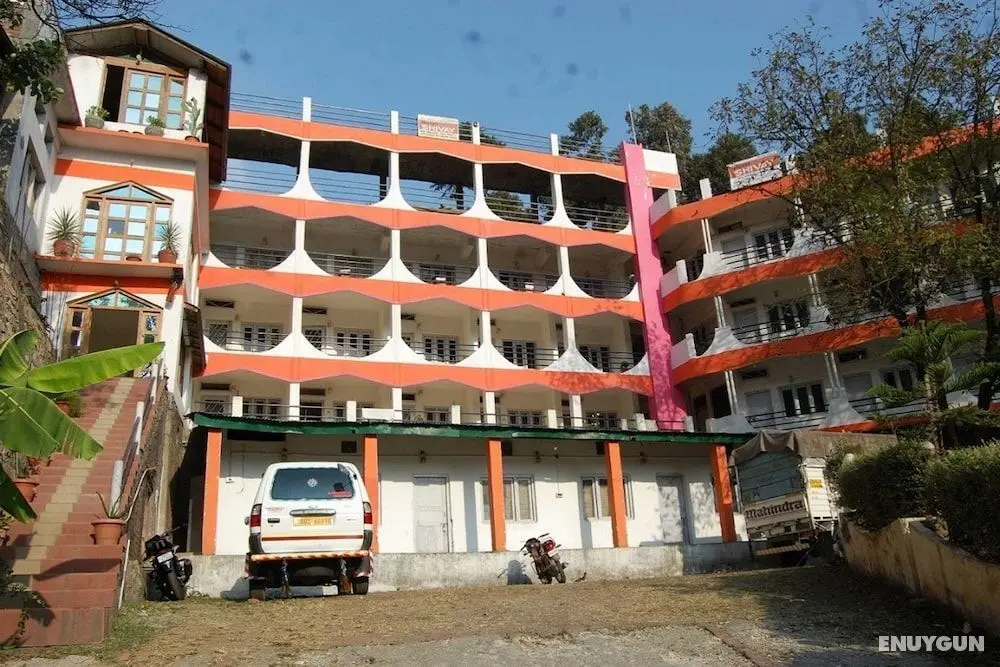 Goroomgo Hotel Paradise Varanasi - Dış Mekan