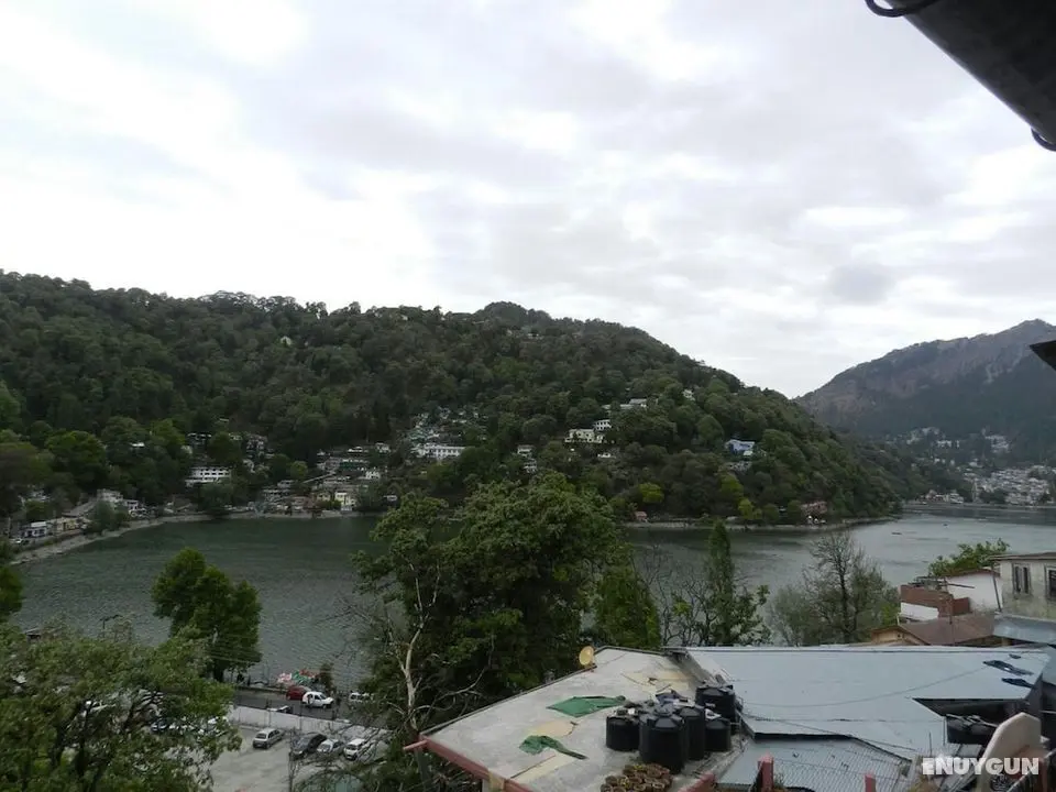 Goroomgo Payal Mall Road Nainital - İç Mekan