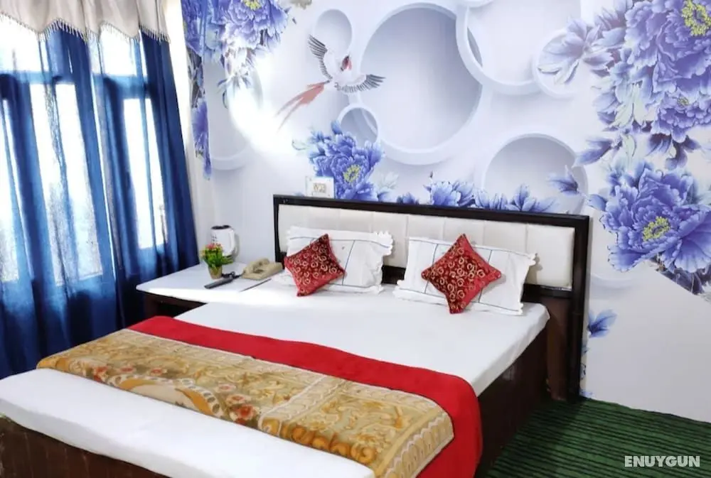 Goroomgo Red & Rose Cottage Manali - Oda
