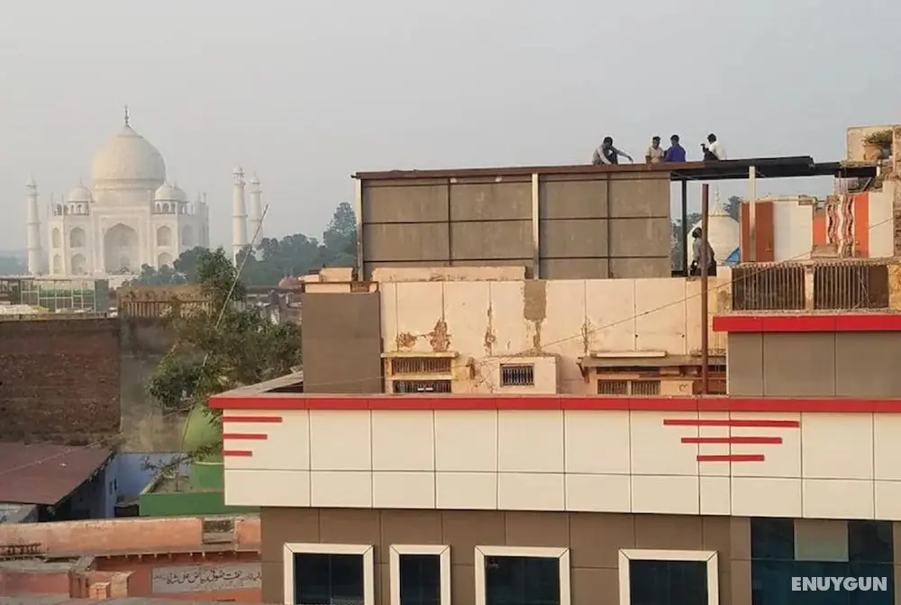 Goroomgo Sai Palace Agra - Dış Mekan