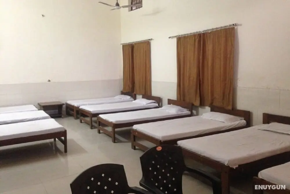 Goroomgo Tourist Home Rishikesh - Oda