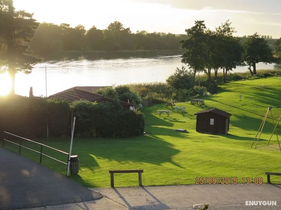 Gosfield Lake Resort - Oda Manzaraları