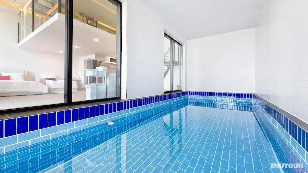 Gosung Belossi Ayajinkidspoolvilla - Öne Çıkan Resim