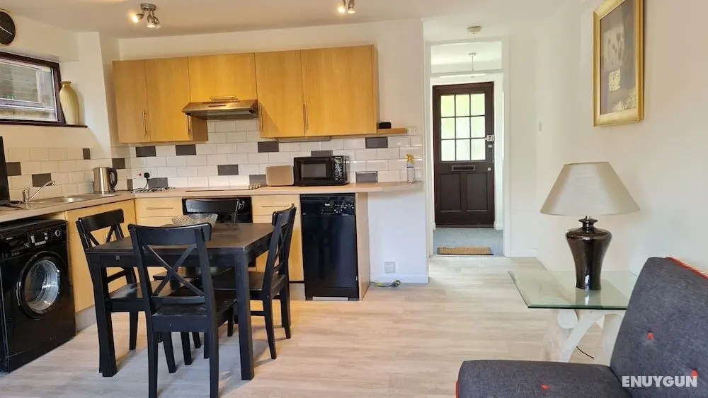 Grace Apartments - Living Stream 1 - Öne Çıkan Resim