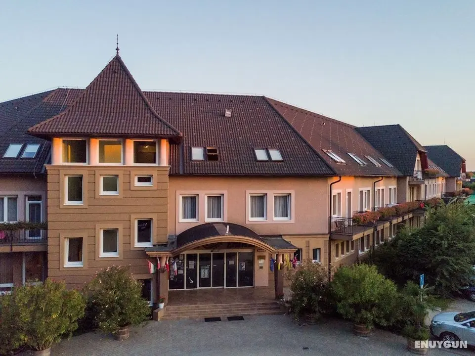 Granada Konferencia Wellness Sport Hotel - Öne Çıkan Resim