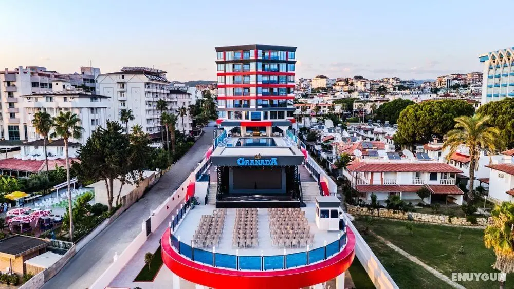 Granada Luxury Red +16 Adult Only - Genel