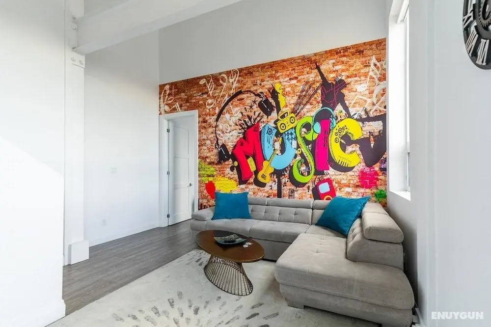 Grand 2Br Dundurn Loft Rooftop Terrace With Sunbeds Parking Gym - Oda