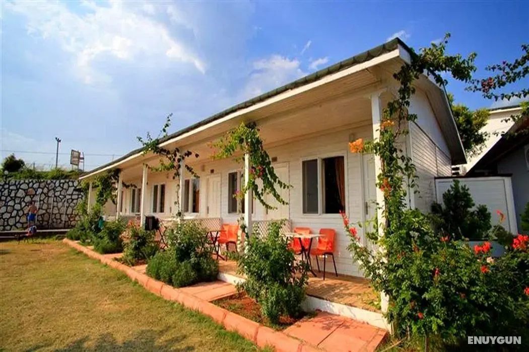 Grand Ada Hotel - Dış Mekan
