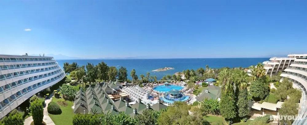 The Grand Blue Sky International - Öne Çıkan Resim