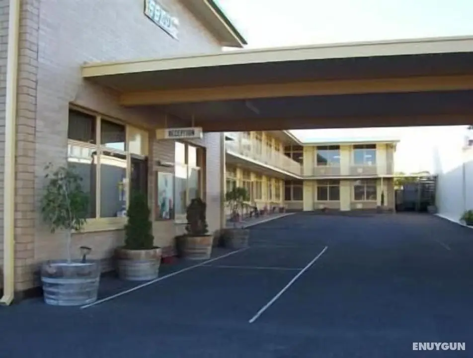 Grand Central Motel - Öne Çıkan Resim