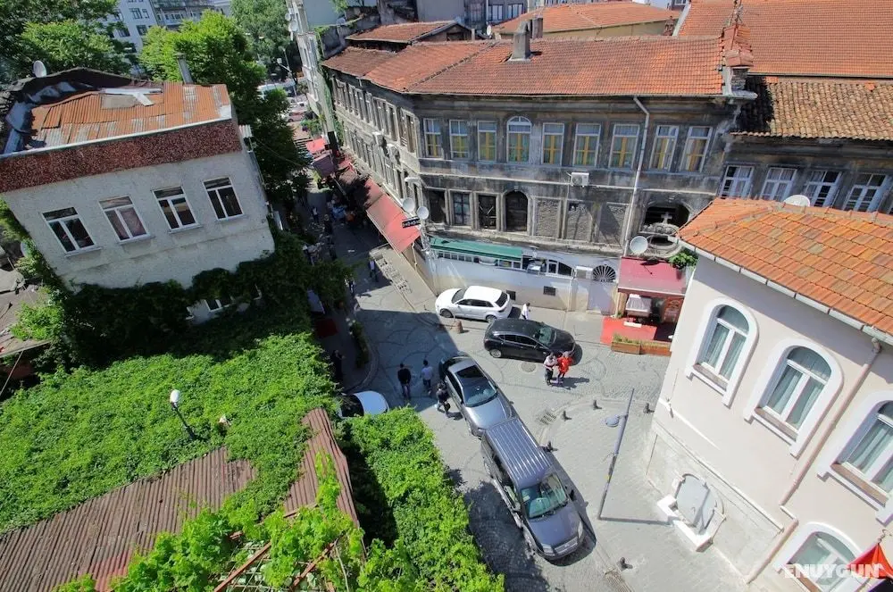 Grand FM Hotel - Oda Manzaraları