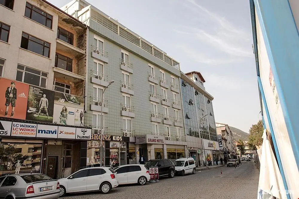 GRAND HOTEL AKŞEHİR - Dış Mekan