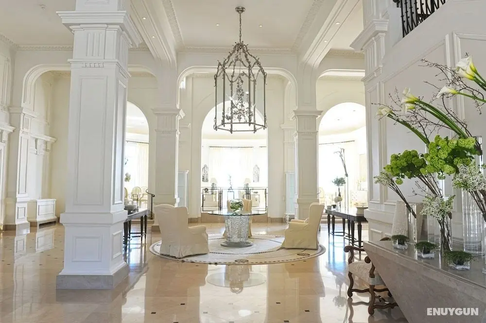 Grand-Hôtel du Cap-Ferrat, A Four Seasons Hotel - Lobi