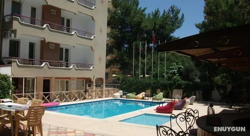 Grand Lavin Hotel - Havuz