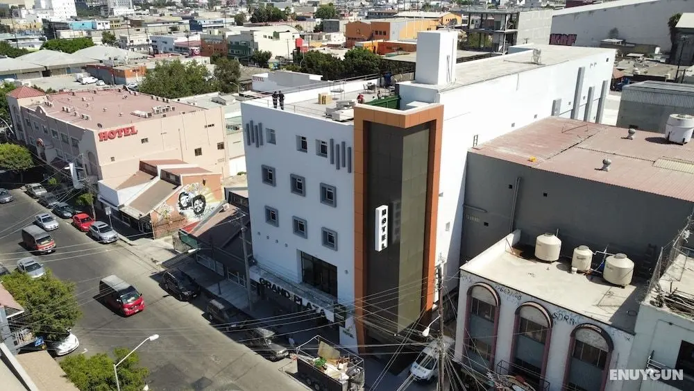 Hotel Grand One Plaza - Dış Mekan