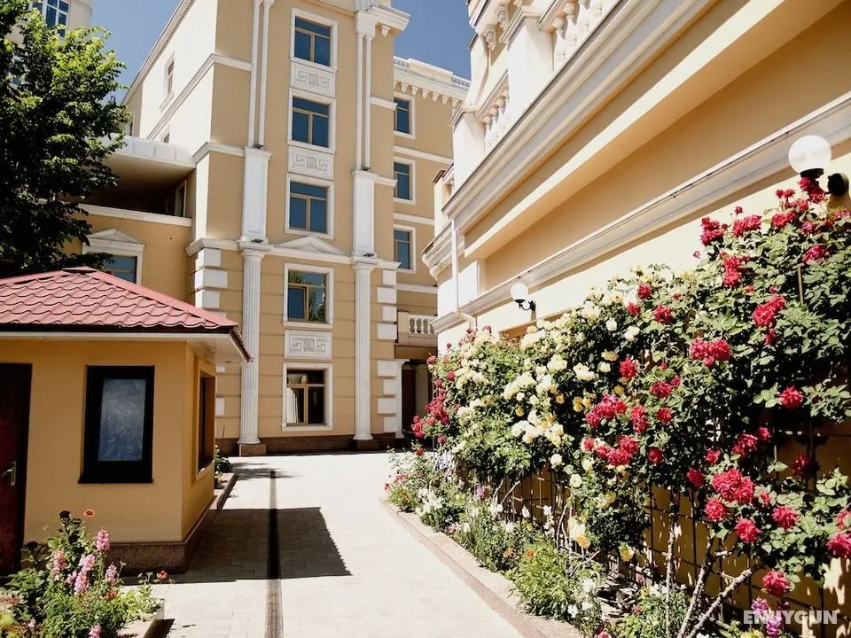 Hotel Grand Otrada - Dış Mekanlar