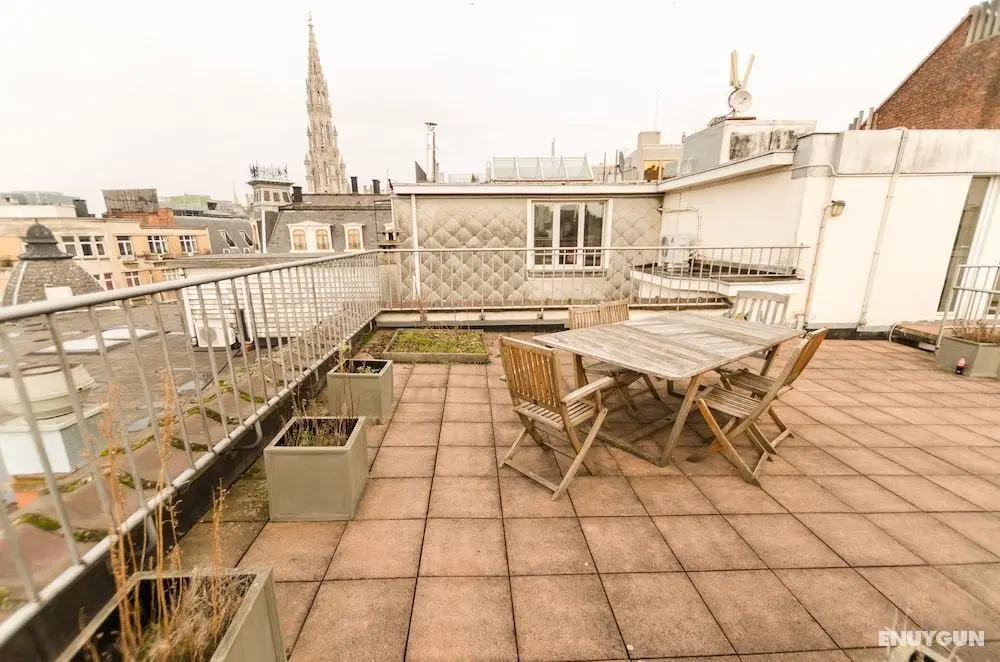 Grand-Place Lombard Penthouse - Oda