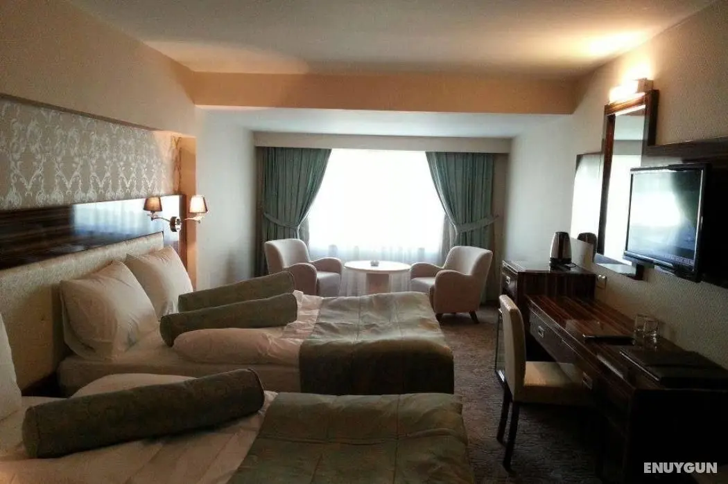 Hotel Grand Plus - Oda