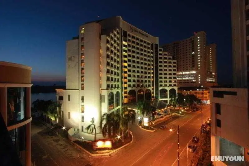 Grand Riverview - Genel