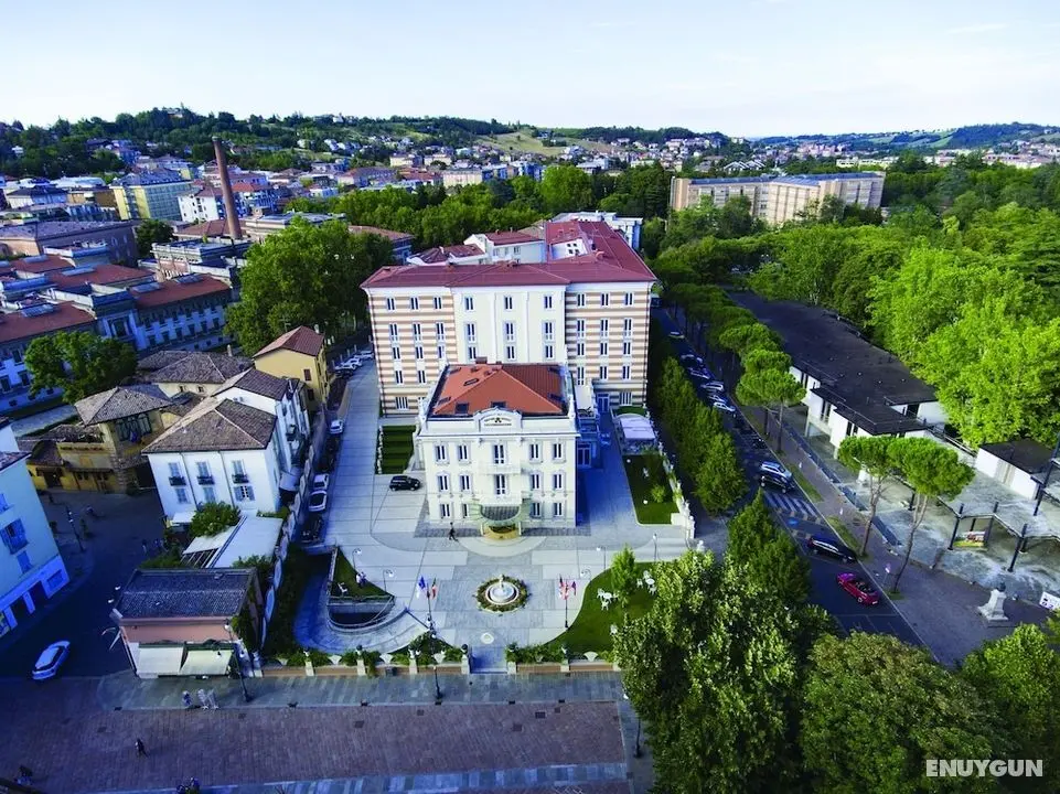 Grand Hotel Salsomaggiore - Dış Mekan