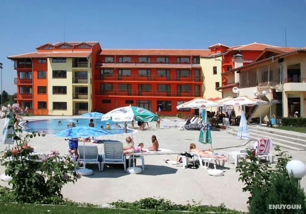 Hotel Grand - Öne Çıkan Resim