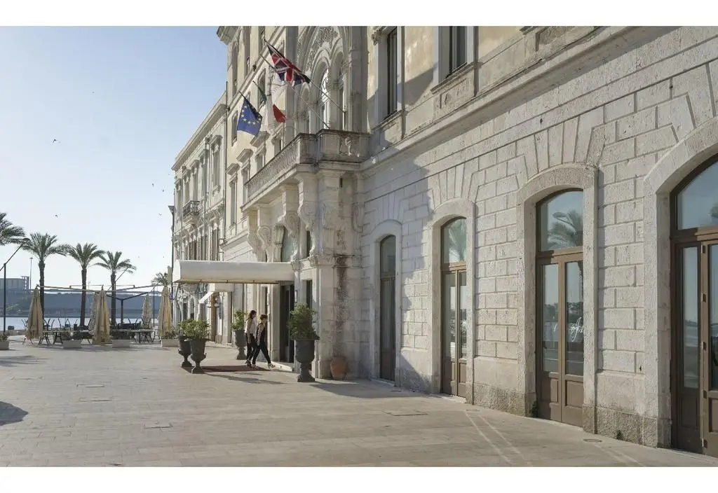 Grande Albergo Internazionale - Genel