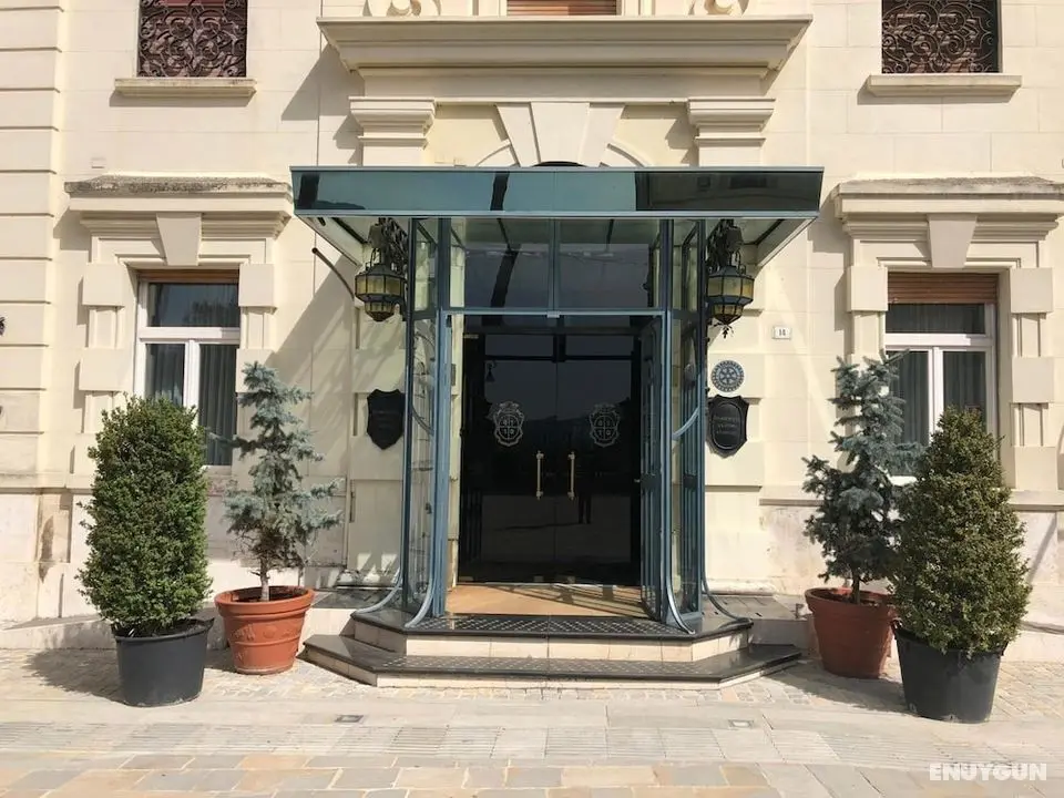 Grande Albergo Quattro Stagioni - Dış Mekan