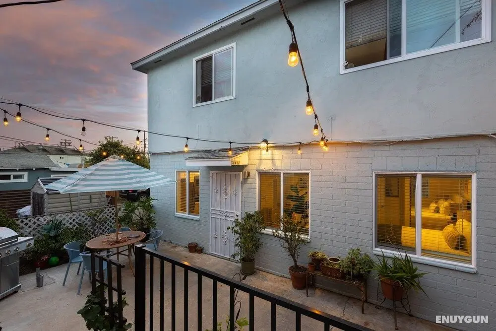 Grant Hill 2 Unit Buyout by Avantstay 7 BR 2 Unit Home w/ Patio - İç Mekan