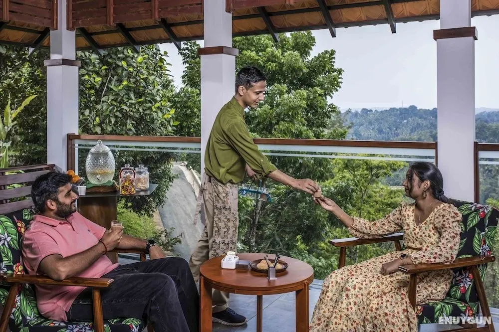Great Trails Wayanad by GRT Hotel - Lobi