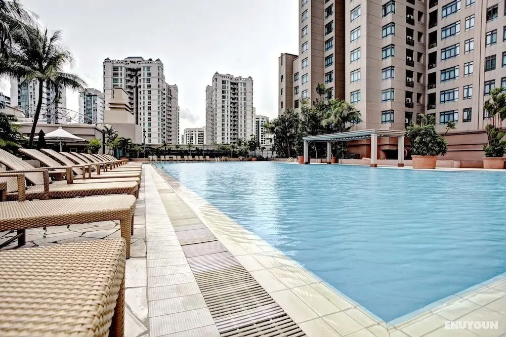 Great World Serviced Apartments - Havuz