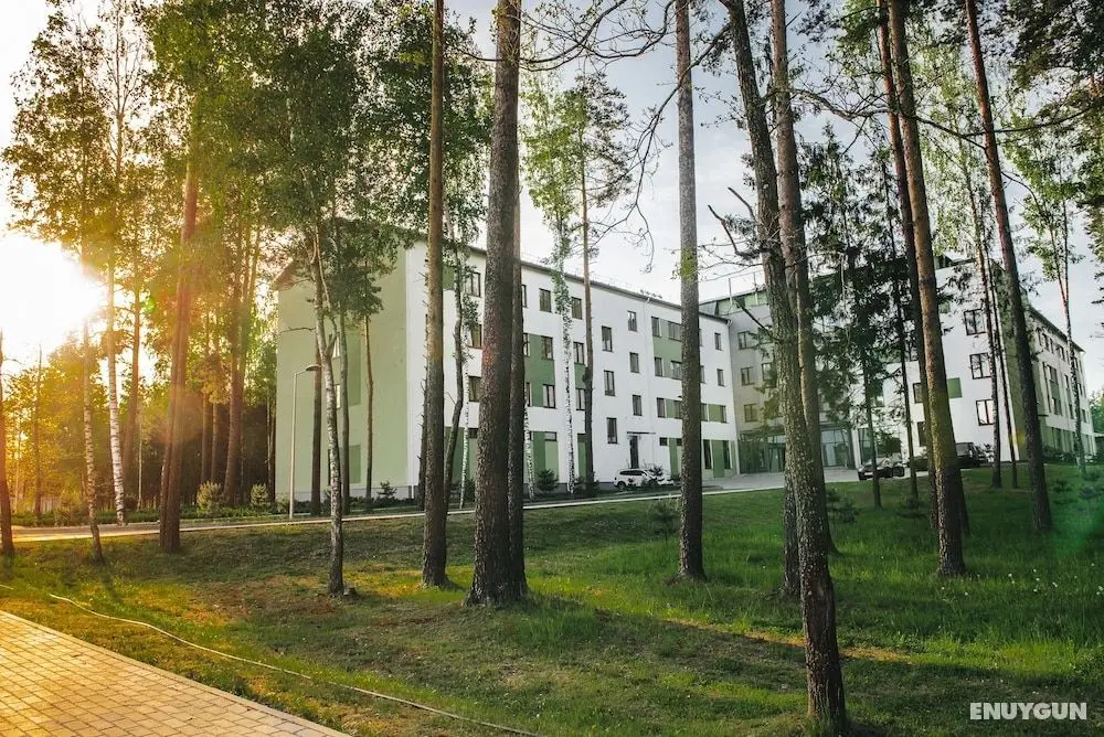 Green Park Hotel Airport Minsk - Dış Mekan