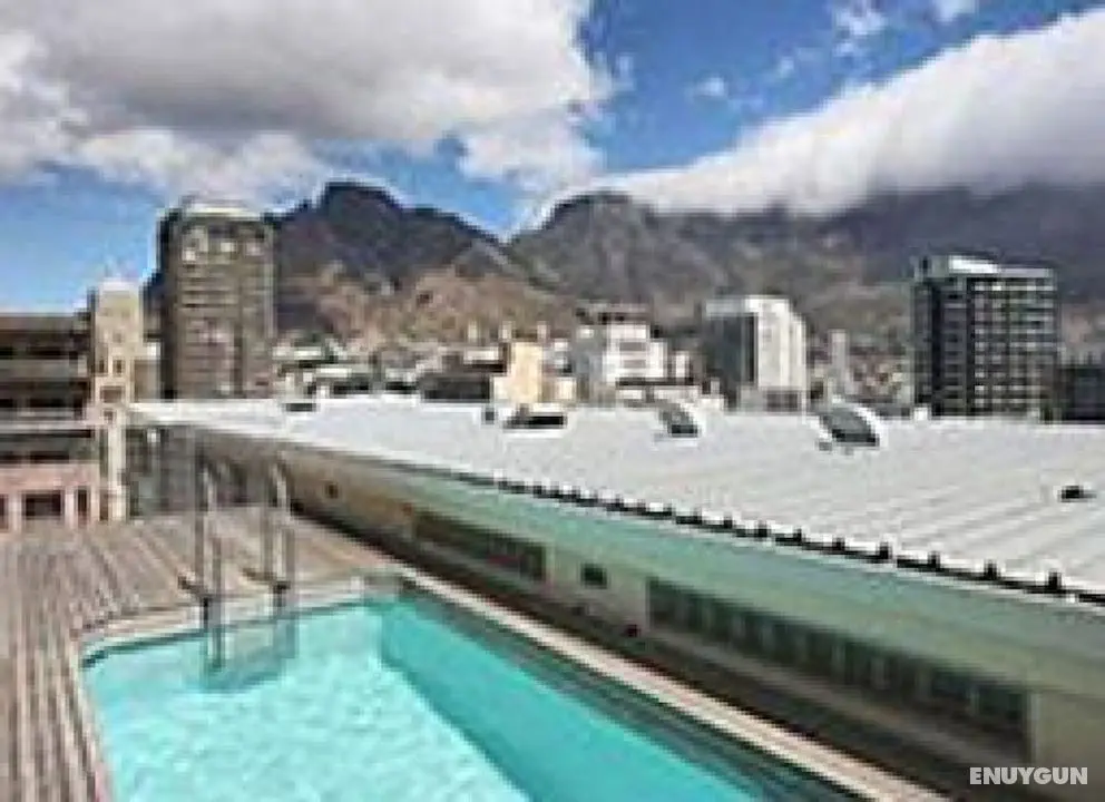 Greenmarket Place Apartments - Havuz
