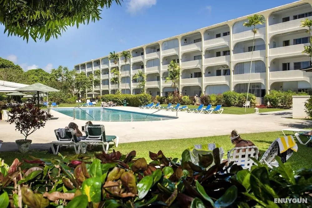 Ground Floor Apartment Located in Hometown, 5 min Walk to the Beach - Öne Çıkan Resim