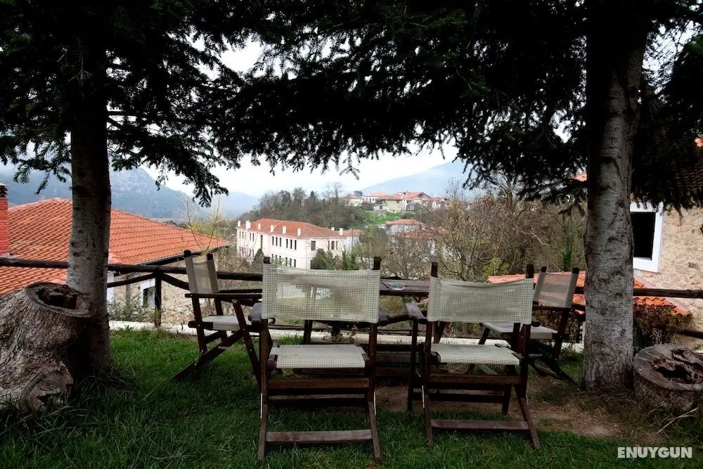 Guest House - To Archontiko - Öne Çıkan Resim