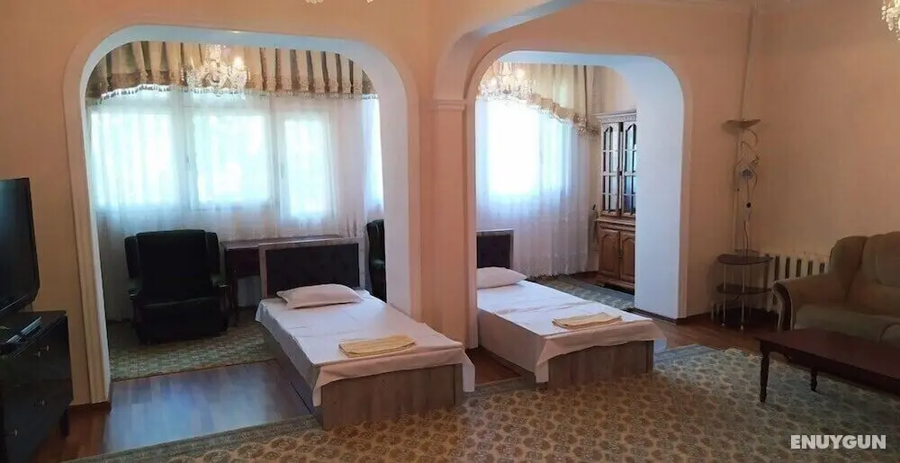 Guest House near Mirabad Bazaar - Öne Çıkan Resim