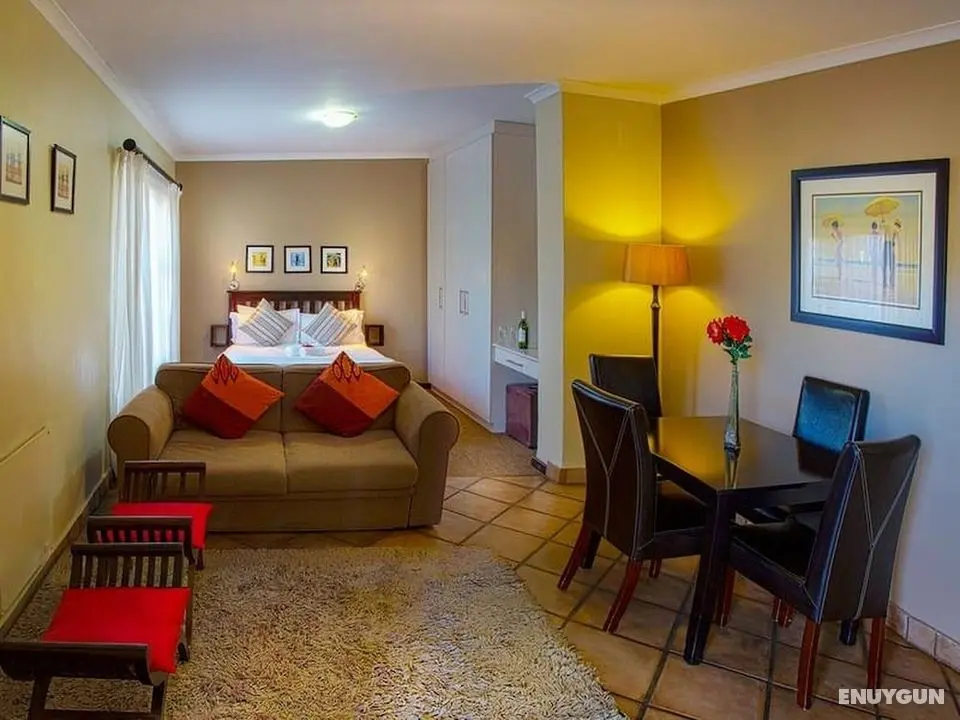 Guest Room With Double bed and Kitchen, in Port Elizabeth Ideal Business Travel - Öne Çıkan Resim