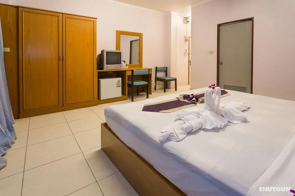Guesthouse Belvedere - Room for 2 Near Patong Beach, Wifi and Ac - Öne Çıkan Resim