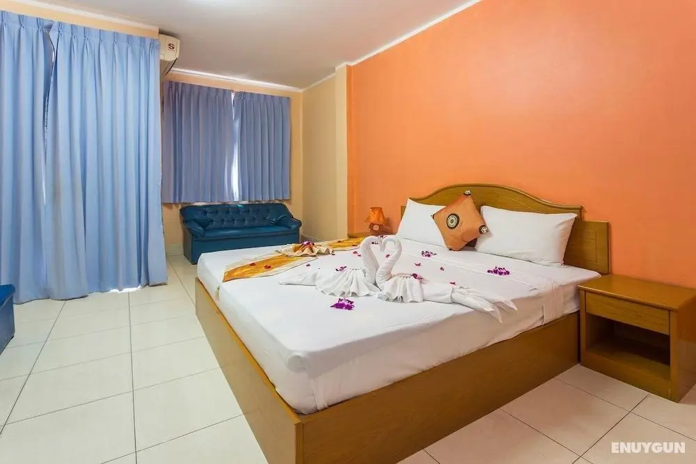 Guesthouse Belvedere - Triple Room With Ac Only 10minute Walk From Patong Beach - Öne Çıkan Resim