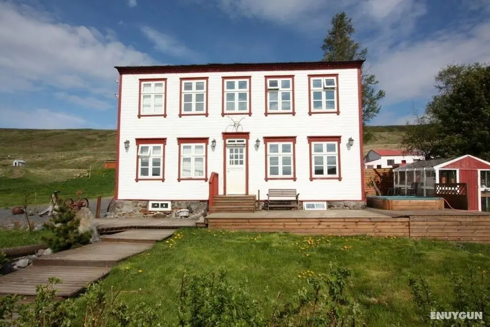 Guesthouse Stóru - Laugar - Öne Çıkan Resim