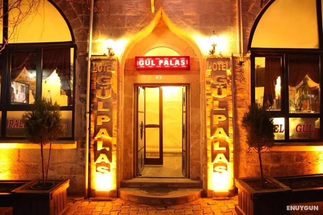 Otel Gül Palas - Gece Görünümü