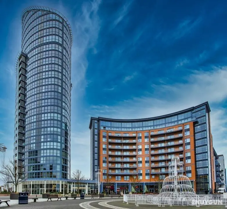 Gunwharf Quays Apartments - Öne Çıkan Resim