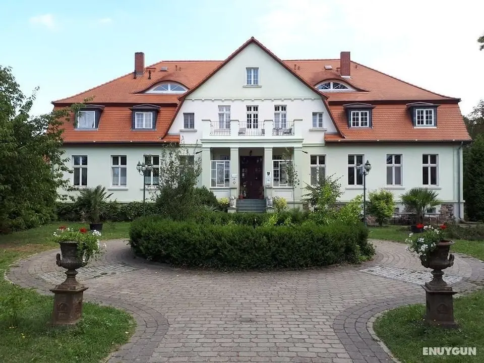 Gutshaus Krusemark - Öne Çıkan Resim