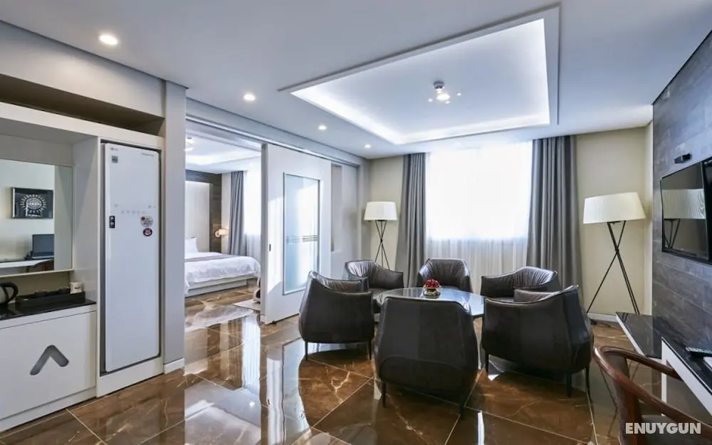Gwangju Songjeongdong Aura Hotel - Oda