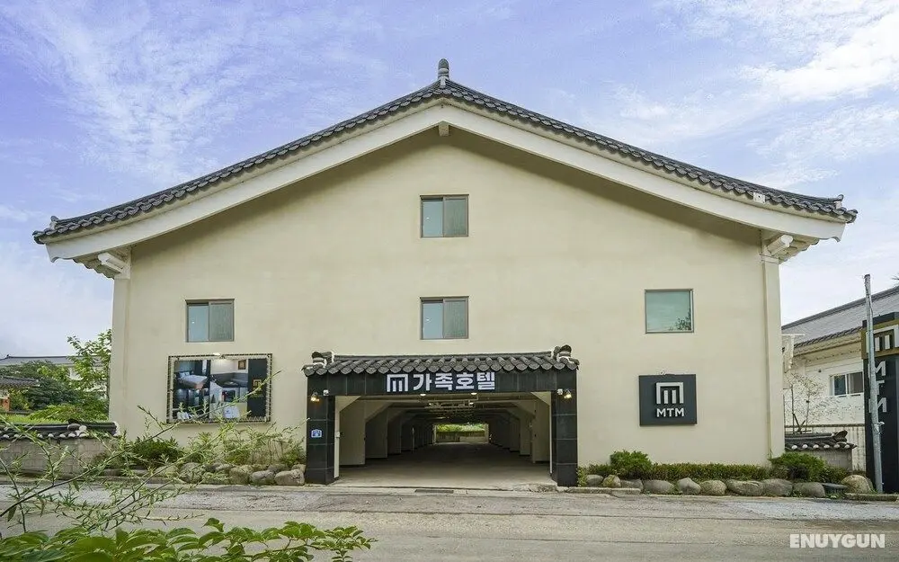 Gyeongju MTM Family Hotel - Dış Mekan